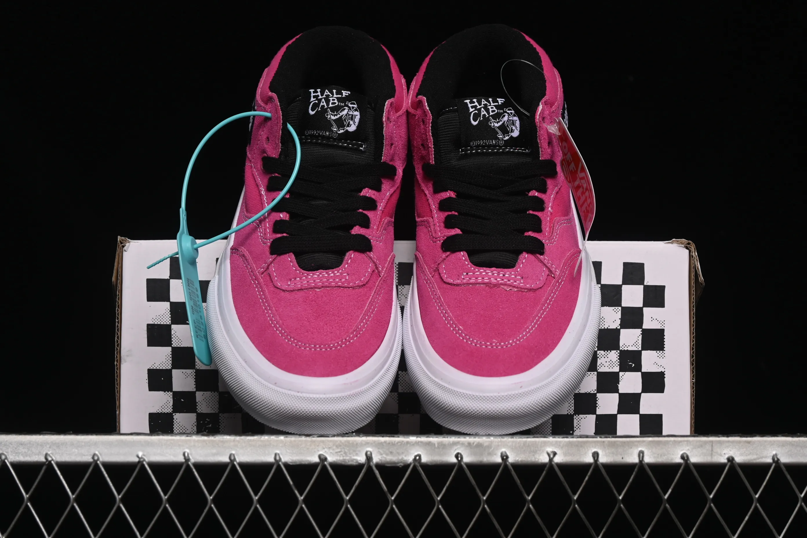 All categories Vans Vans series Vans Mid Vans China Vans Half Cab Pro Vans official retro casual simple versatile skateboard shoes VN0A2Z34AFJ
